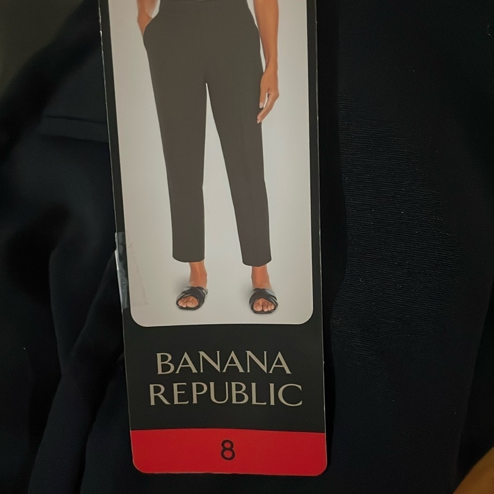 Banana Republic ladie  tapered pull on pant